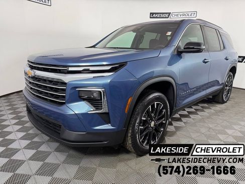 New 2026 Chevrolet Traverse LT w/ Sun and Wheel Package image 1