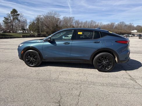 Used 2025 Buick Envista Sport Touring w/ Convenience I Package image 11