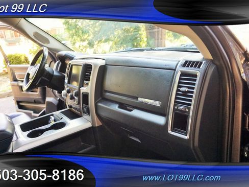Used 2016 RAM 1500 Laramie w/ Convenience Group image 17