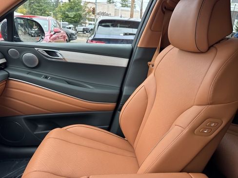 New 2026 Genesis GV80 2.5T Prestige AWD/4WD image 32