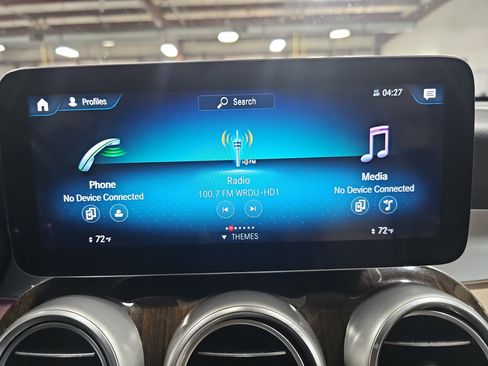 Used 2021 Mercedes-Benz GLC 300 image 22