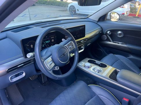 Used 2023 Genesis GV60 Performance AWD/4WD image 11