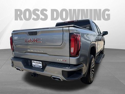 Used 2023 GMC Sierra 1500 AT4 w/ AT4 Premium Package AWD/4WD image 4