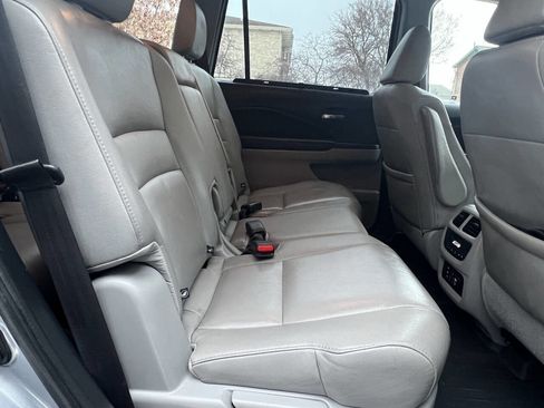 Used 2017 Honda Pilot Touring image 35