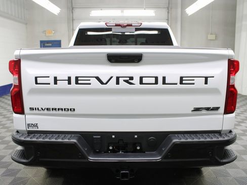Used 2024 Chevrolet Silverado 1500 ZR2 image 40