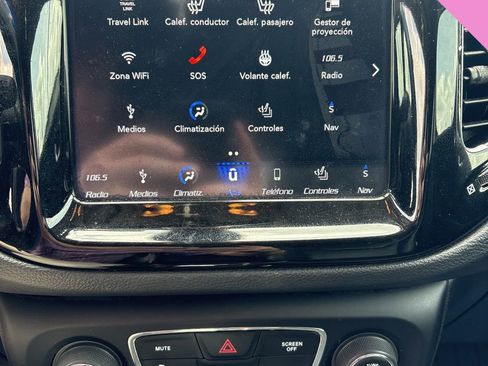 Used 2018 Jeep Compass Limited w/ Navigation Group image 10