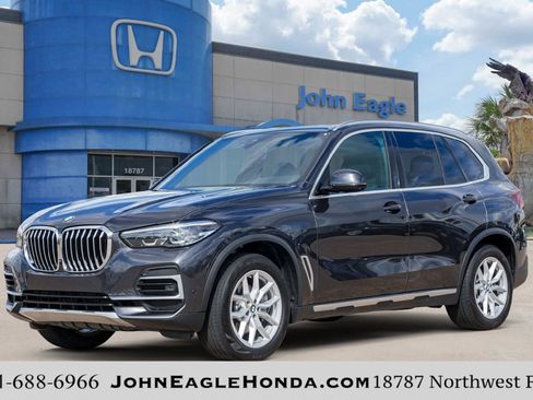 Used 2022 BMW X5 xDrive40i w/ Premium Package AWD/4WD image 1