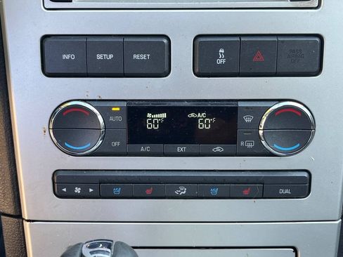 Used 2010 Lincoln MKX AWD image 14