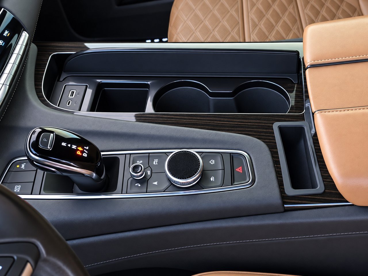 Used 2021 Cadillac Escalade ESV Premium Luxury w/ LPO, Illumination Package AWD/4WD image 21