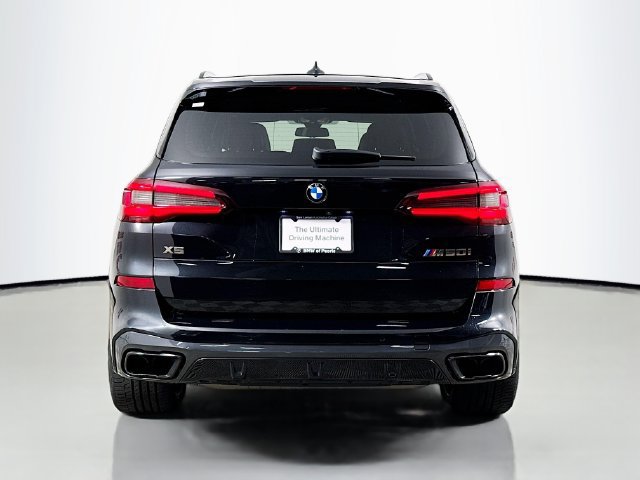 Used 2022 BMW X5 M50i w/ Parking Assistance Package AWD/4WD image 6