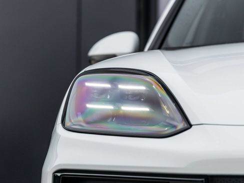 Certified 2026 Porsche Cayenne GTS AWD/4WD image 18