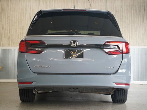 Used 2024 Honda Odyssey Sport image 9