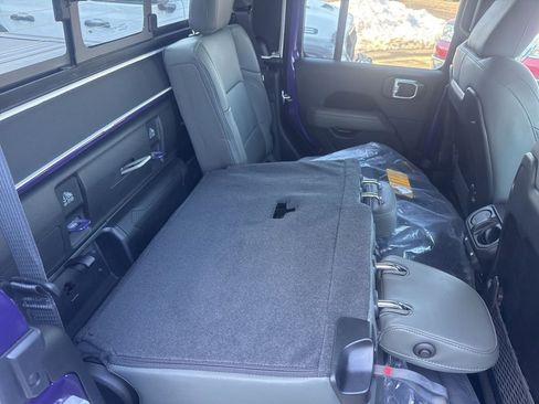 New 2026 Jeep Gladiator Mojave image 43