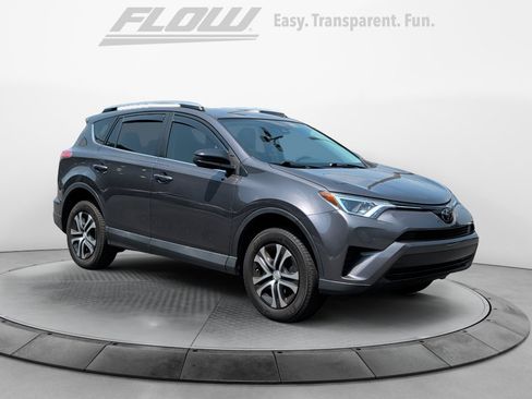 Used 2017 Toyota RAV4 LE FWD image 1