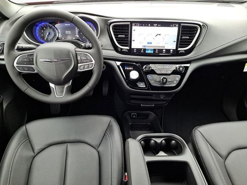 New 2026 Chrysler Pacifica Select image 20