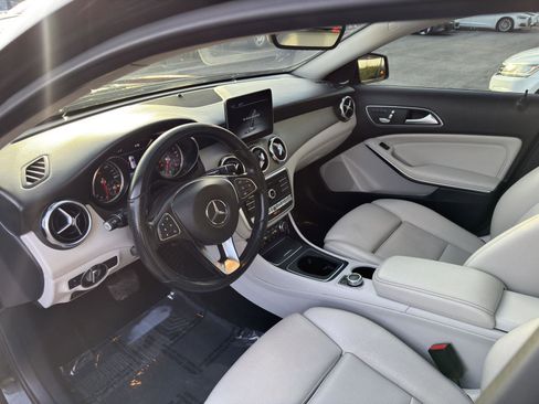 Used 2019 Mercedes-Benz GLA 250 4MATIC image 21