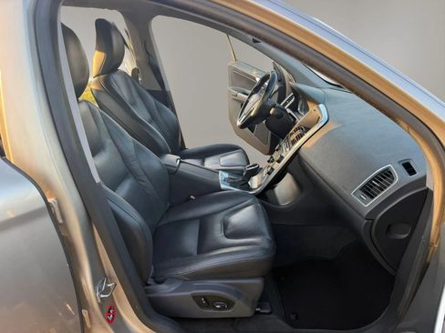 Used 2014 Volvo XC60 3.2 w/ Climate Package AWD/4WD image 15