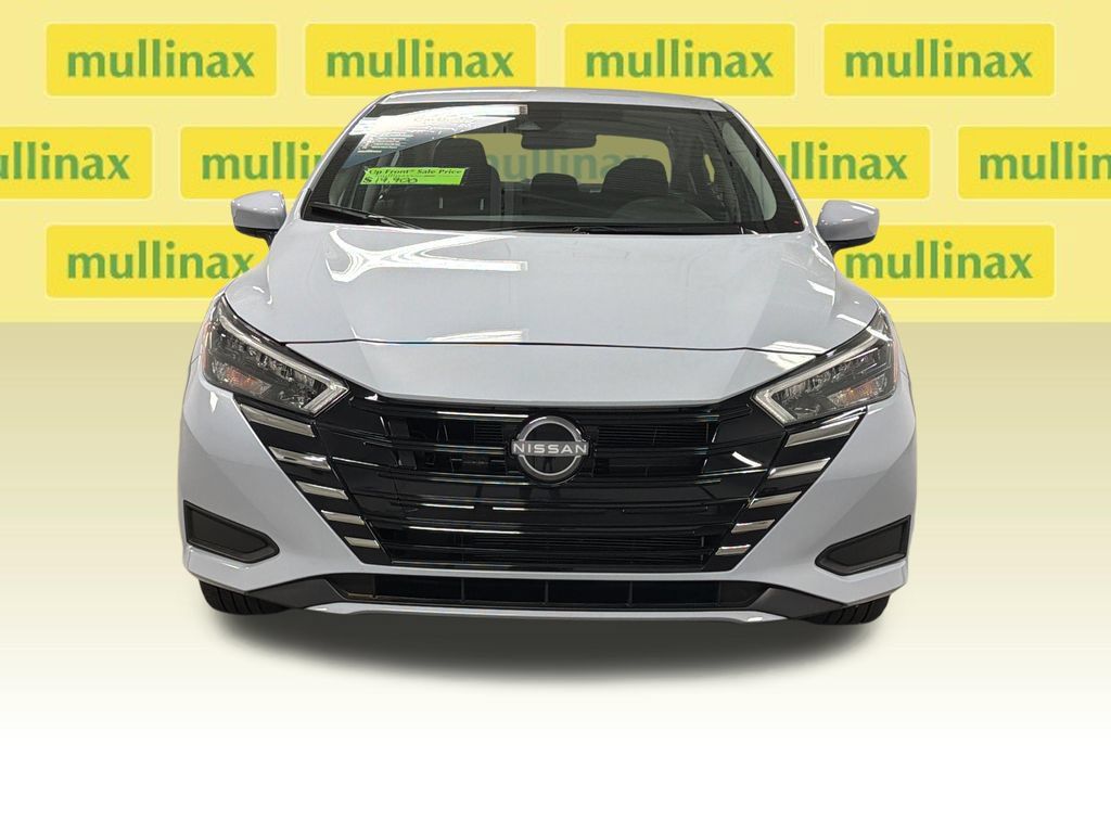 Used 2025 Nissan Versa SV w/ Trunk Package FWD image 5