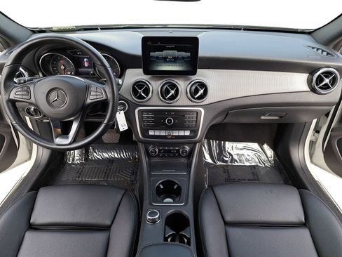 Used 2019 Mercedes-Benz GLA 250 image 9