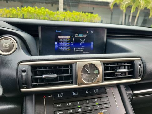 Used 2017 Lexus IS 200t RWD image 21