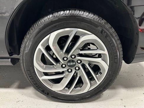 Used 2025 Lincoln Navigator Reserve image 70