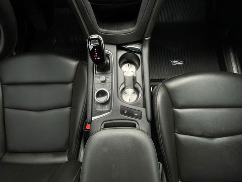 Used 2024 Cadillac XT5 Luxury w/ LPO, Floor Liner Package FWD image 21