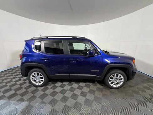 Used 2021 Jeep Renegade Latitude w/ Convenience Group AWD/4WD image 6