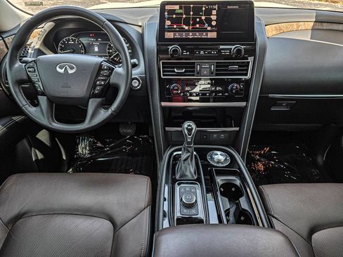 Certified 2023 INFINITI QX80 Premium Select w/ All-Season Package AWD/4WD image 40