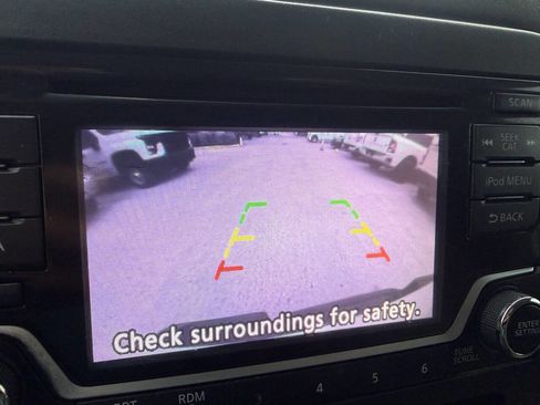 Used 2018 Nissan NV 1500 SV RWD image 12