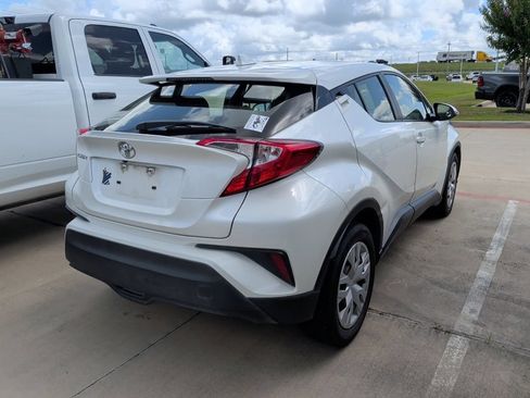 Used 2020 Toyota C-HR LE FWD image 7