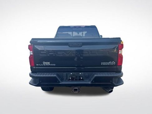 Used 2020 Chevrolet Silverado 2500 High Country w/ Z71 Off-Road Package AWD/4WD image 4