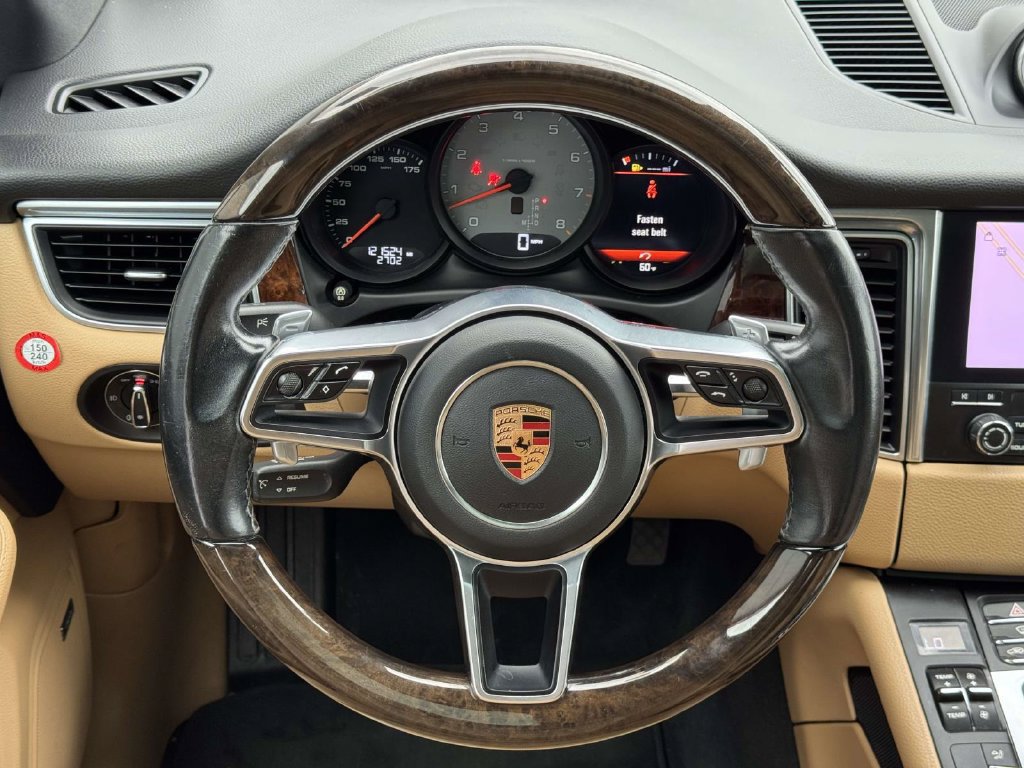 Used 2017 Porsche Macan S AWD/4WD image 9
