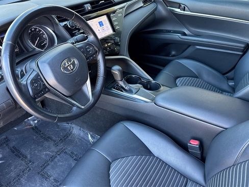 Used 2019 Toyota Camry SE image 12