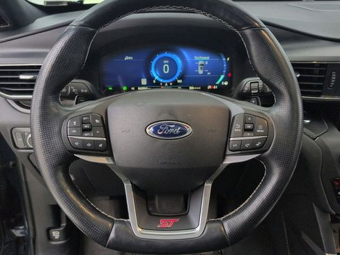 Used 2020 Ford Explorer ST w/ ST Street Pack image 21