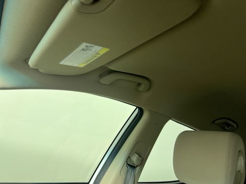 Used 2018 Hyundai Santa Fe Sport w/ 2.4L Value Package 02 image 21