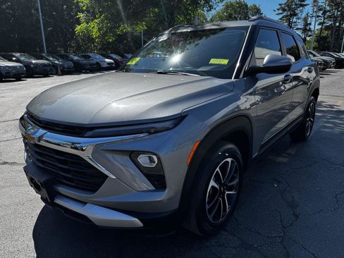 Certified 2025 Chevrolet TrailBlazer LT AWD/4WD image 3