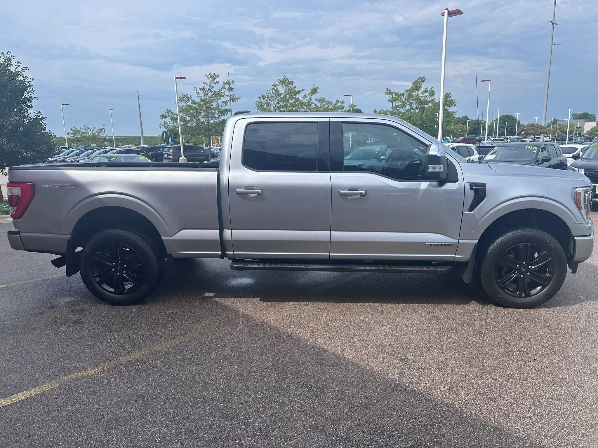 Used 2021 Ford F150 Lariat w/ Equipment Group 502A High AWD/4WD image 4