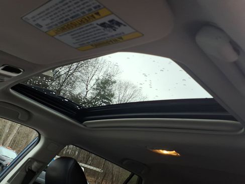 Used 2018 Subaru Outback 2.5i Limited image 9