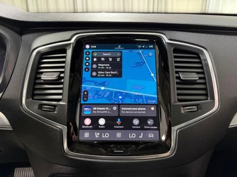 Used 2023 Volvo XC90 B5 Core w/ Protection Package Premier AWD/4WD image 14