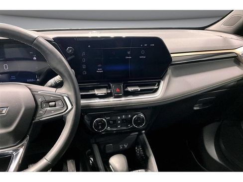 Used 2025 Chevrolet TrailBlazer ACTIV w/ Convenience Package FWD image 8
