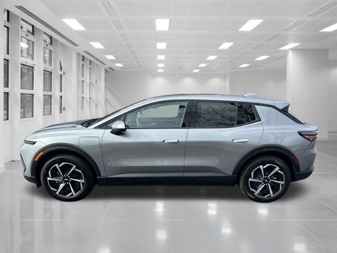 New 2026 Chevrolet Equinox EV LT image 8