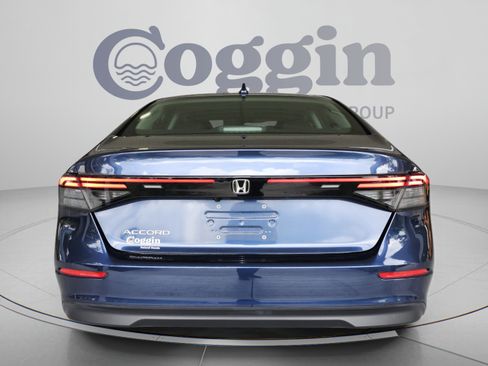 Used 2024 Honda Accord EX image 5