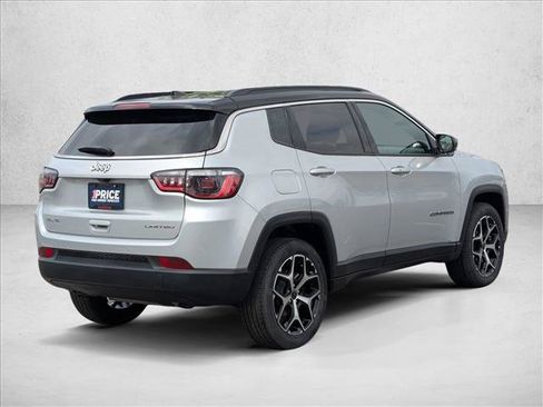 Used 2025 Jeep Compass Limited AWD/4WD image 5