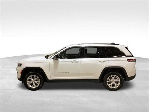 Certified 2023 Jeep Grand Cherokee Limited AWD/4WD image 9