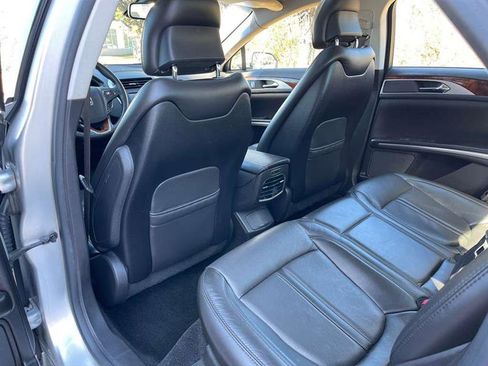 Used 2013 Lincoln MKZ image 48