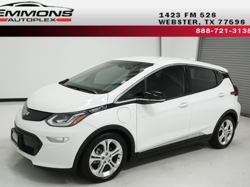 Used 2021 Chevrolet Bolt LT image 1