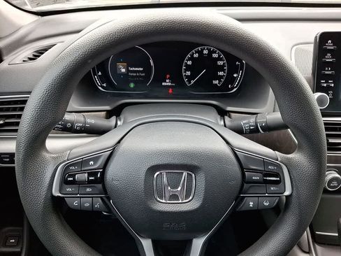 Used 2018 Honda Accord EX image 18