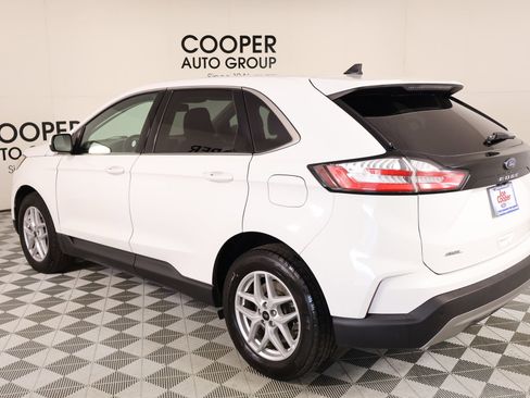 Used 2024 Ford Edge SEL image 22