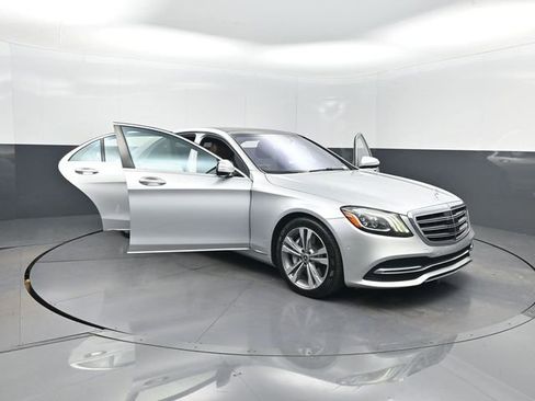 Used 2019 Mercedes-Benz S 450 Sedan image 38