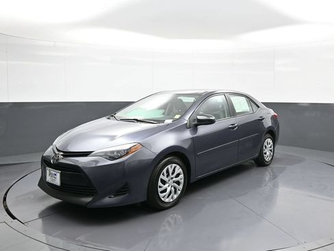 Used 2018 Toyota Corolla LE w/ Body Protection Package FWD image 1
